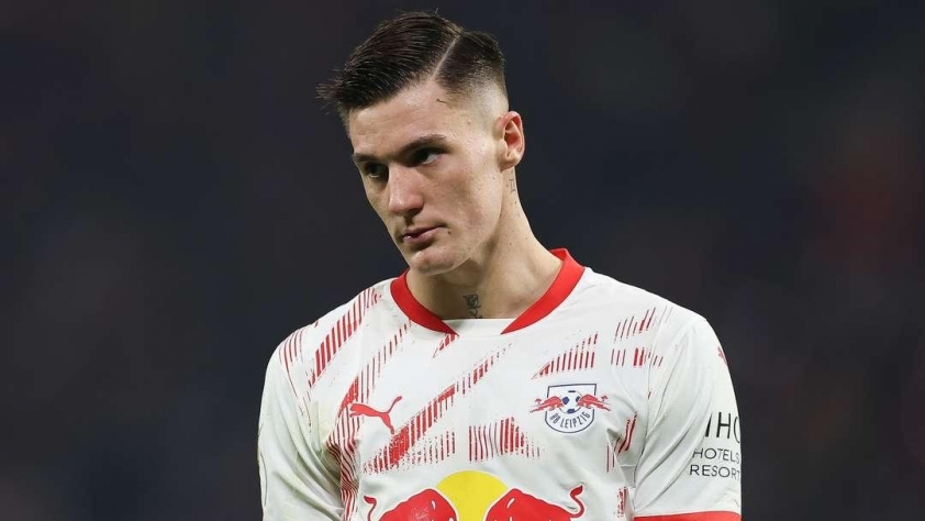 Manchester United và Newcastle tranh giành chân sút Sesko
