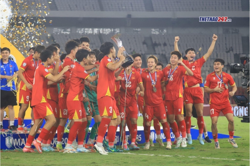U23 Việt Nam Về Nước Sau Chiến Thắng Ngoạn Mục Tại Giải Vô Địch U23 Đông Nam Á 2025