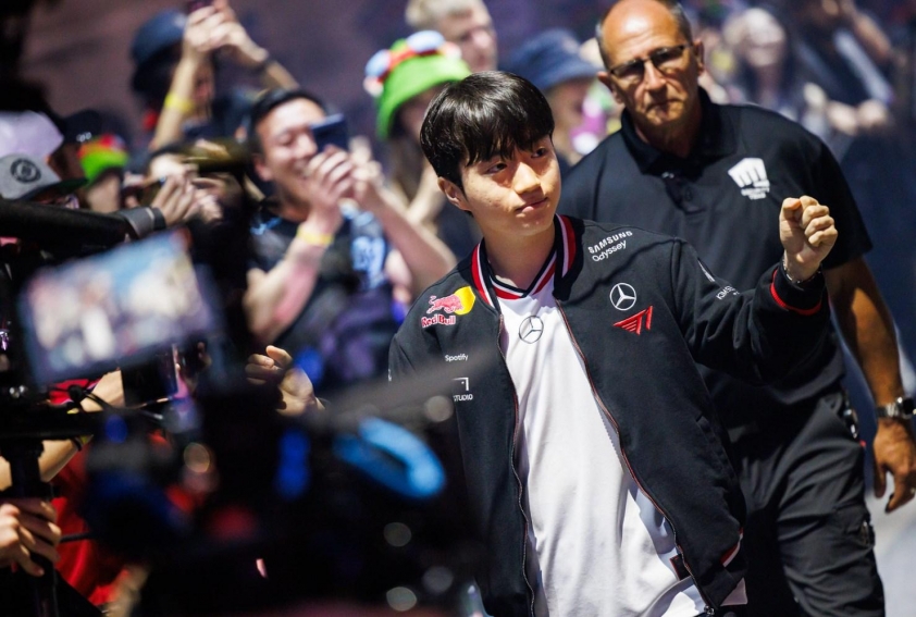 T1 áp đảo G2, giành hạng ba Esports World Cup 2025