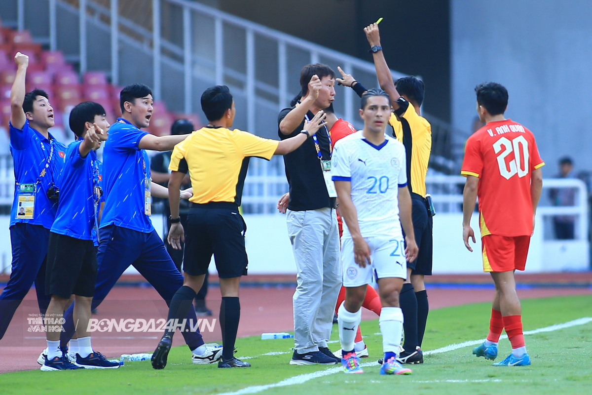 U23 Việt Nam kịch tính thắng ngược Philippines, đặt chân vào chung kết