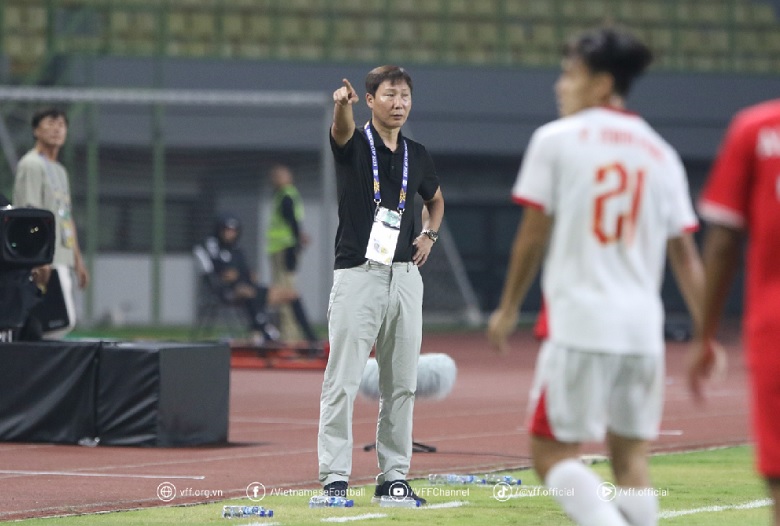 U23 Việt Nam đối mặt nguy cơ mất trụ cột Đình Bắc trước trận gặp U23 Campuchia