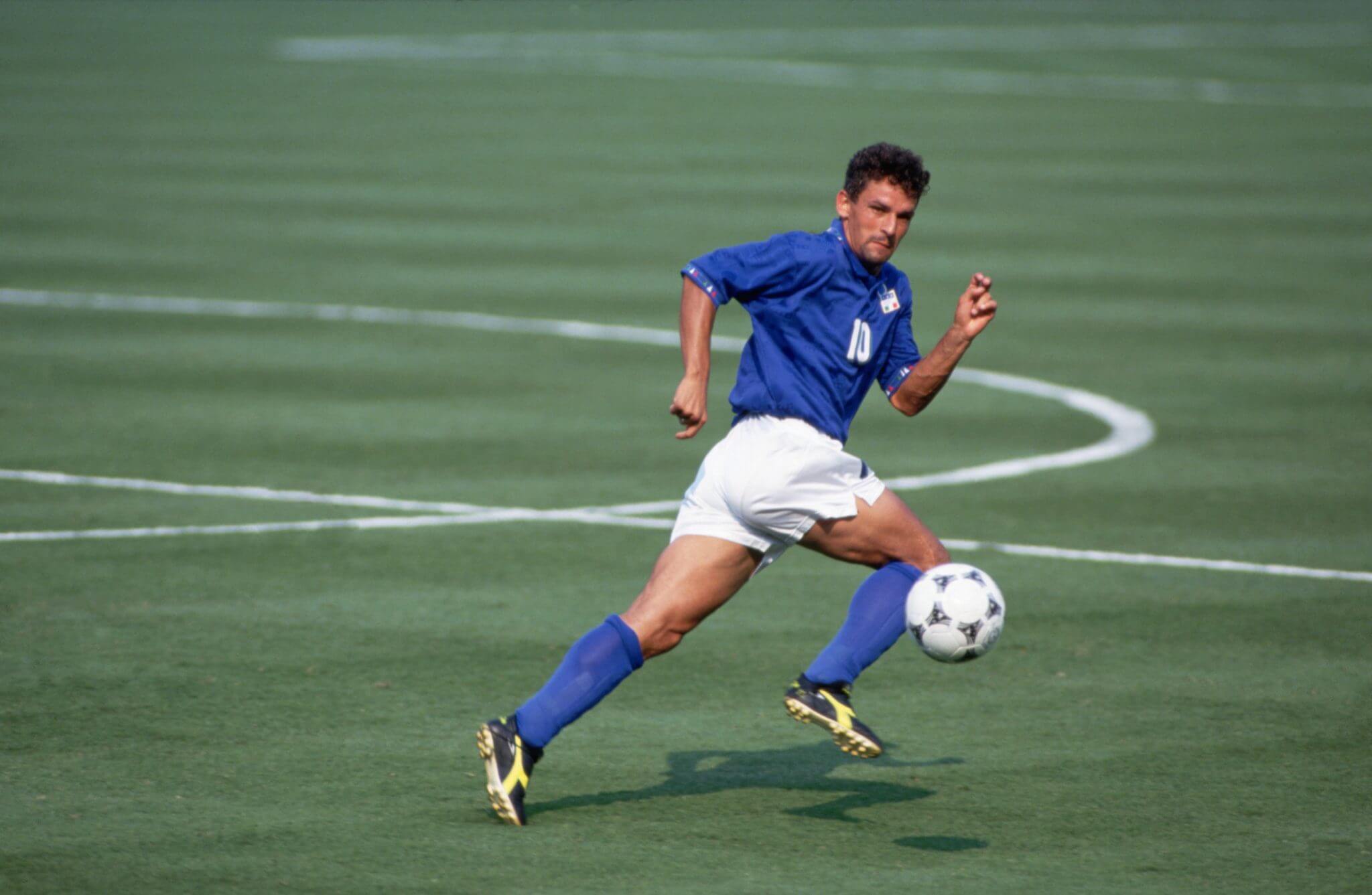 Huyền thoại Roberto Baggio: Cuộc sống giản dị sau ánh hào quang sân cỏ