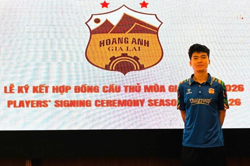Trần Gia Huy trở lại HAGL: Thần đồng phố núi hồi sinh mạnh mẽ