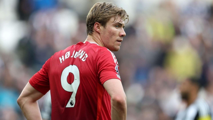AC Milan nhắm Rasmus Højlund: Liệu có phải là giải pháp cho hàng công thiếu lửa?