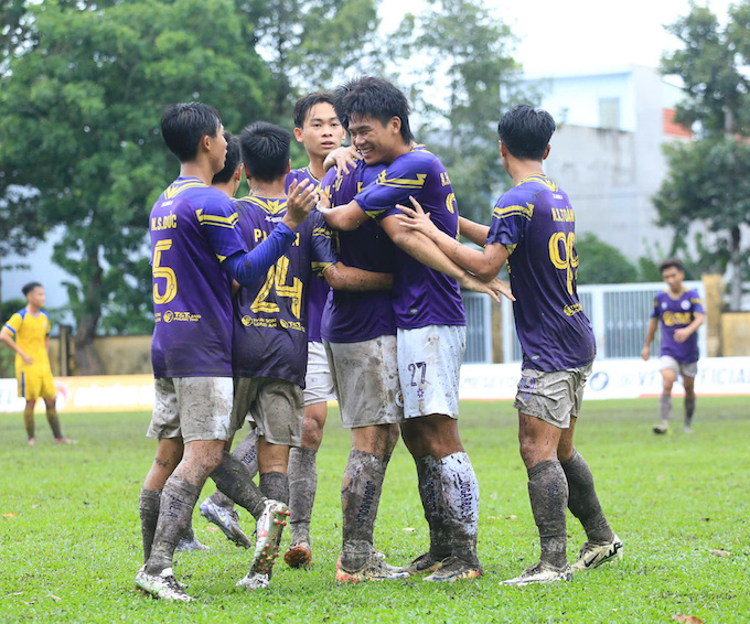 Cơn mưa bàn thắng và những trận đấu kịch tính tại giải U21