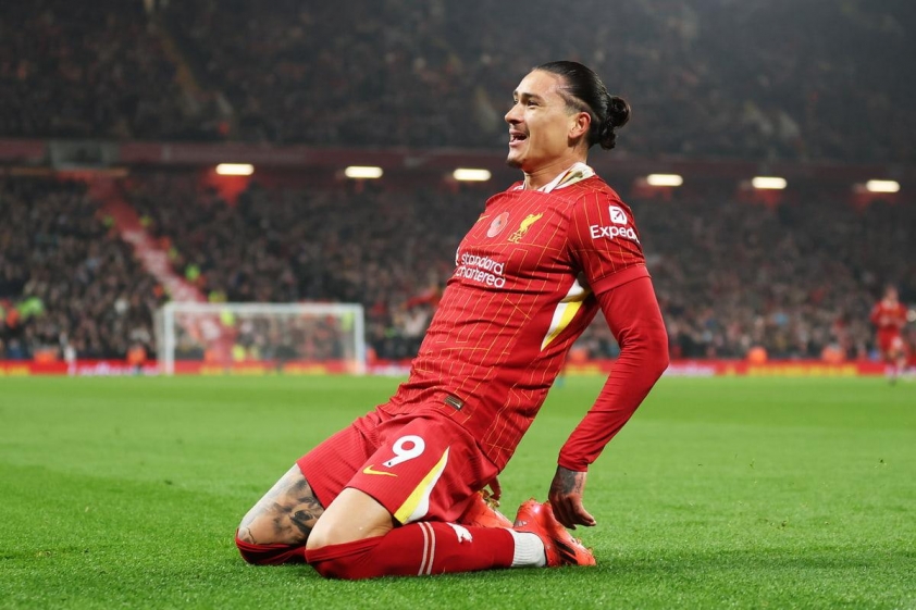 Liverpool khước từ lời đề nghị 55 triệu euro cho Darwin Nunez, tập trung vào thương vụ Isak