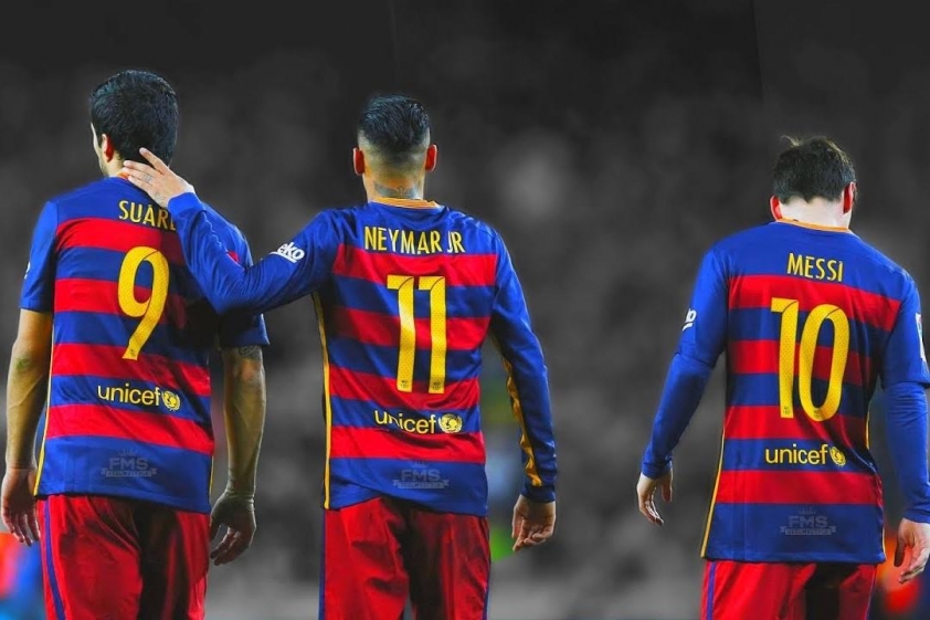 Lamine Yamal và đội hình trong mơ toàn huyền thoại Barcelona