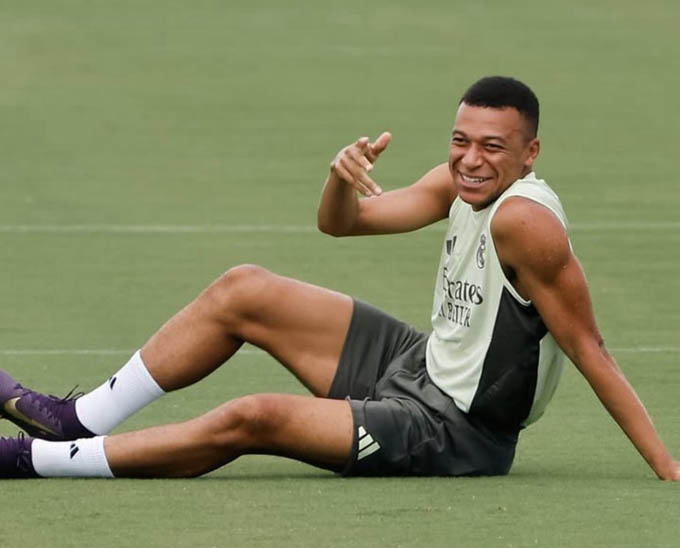 Real Madrid vs Juventus: Trận đấu kịch tính tại vòng 1/8 Club World Cup