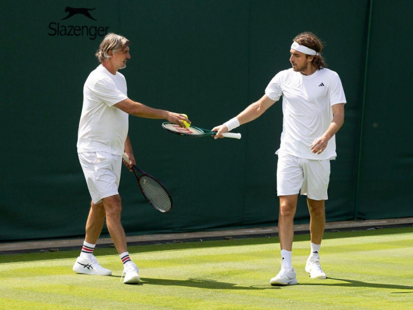Hợp tác ngắn ngủi giữa Tsitsipas và Ivanisevic kết thúc trong ồn ào