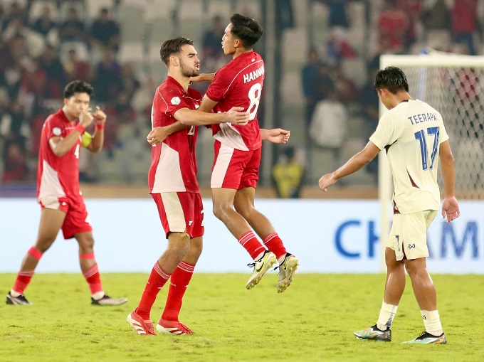 U23 Indonesia vượt qua U23 Thái Lan trong loạt sút luân lưu nghẹt thở tại bán kết SEA Games