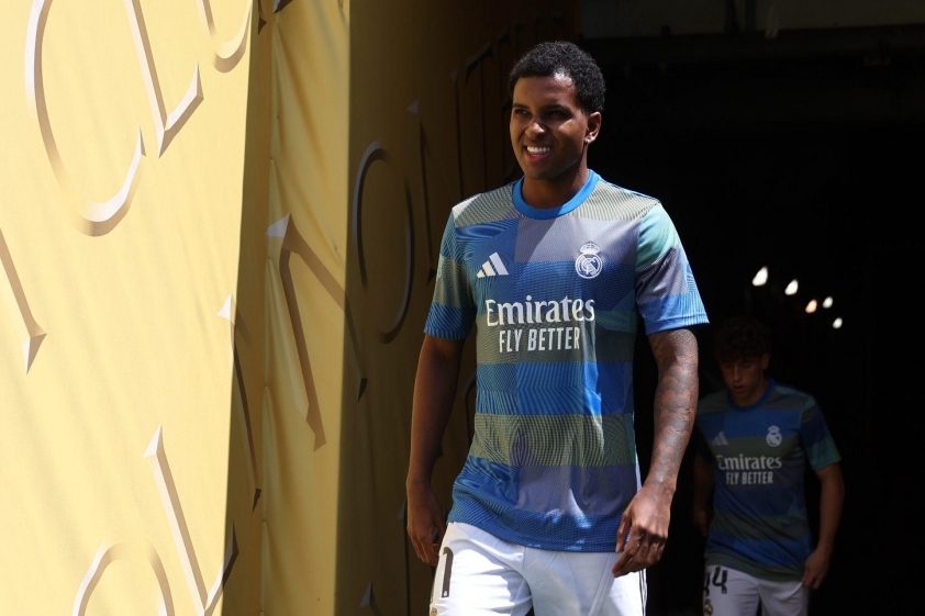 Rodrygo Goes: Ngã rẽ sự nghiệp và cuộc đua giành chữ ký của các ông lớn