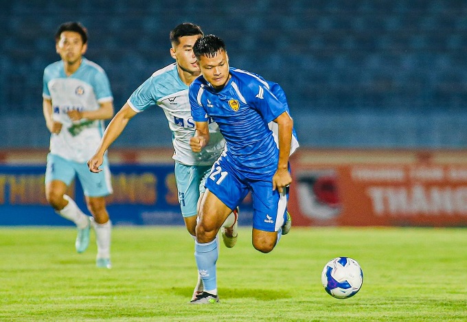 Câu lạc bộ Quảng Nam chính thức rút lui khỏi V.League 2025/26: Số phận các cầu thủ sẽ ra sao?