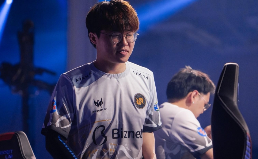 Thất bại đáng tiếc của RRQ tại Esports World Cup 2025: Bài học đắt giá cho hành trình phía trước