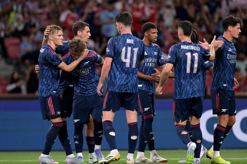 Thần đồng 15 tuổi Max Dowman tỏa sáng rực rỡ, hứa hẹn tương lai tươi sáng tại Arsenal