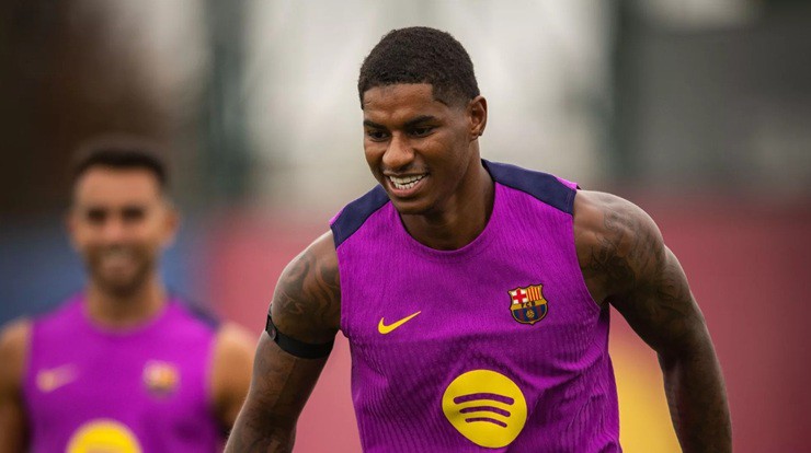 Rashford gia nhập Barca: Chuyện tình đẹp như cổ tích cùng Lucia Loi