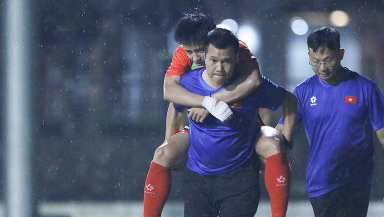U23 Việt Nam đối mặt khó khăn trước thềm VCK U23 châu Á 2025: Thanh Nhàn chấn thương, Văn Thuận thay thế