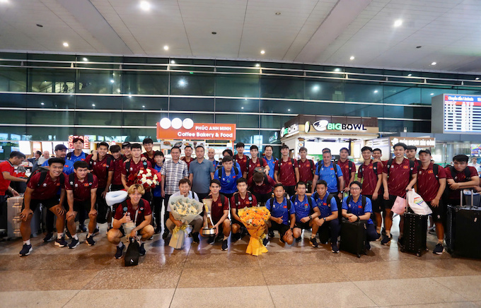 U23 Việt Nam Về Nước, Mang Về Chiến Thắng Rực Rỡ Từ Indonesia
