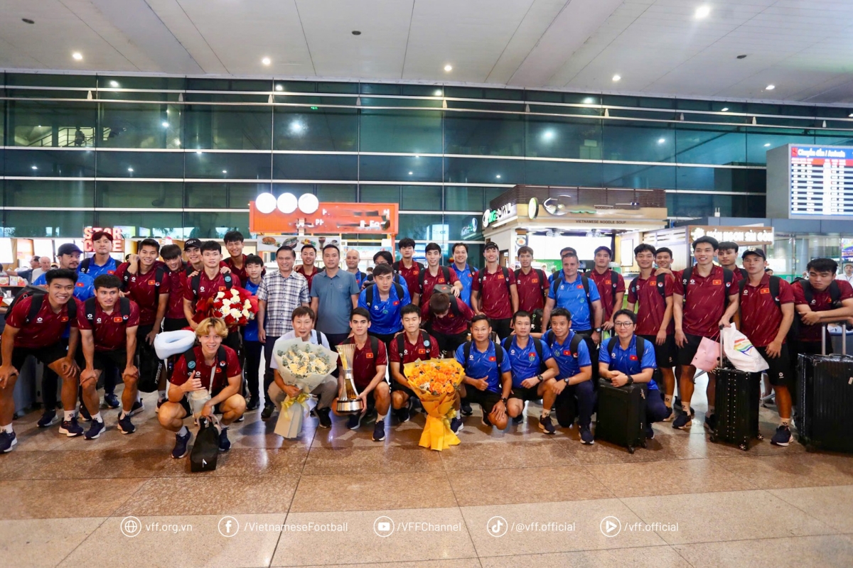 U23 Việt Nam Về Nước Sau Chiến Thắng Huy Hoàng Tại Đông Nam Á 2025: Hành Trình Vô Địch Lịch Sử