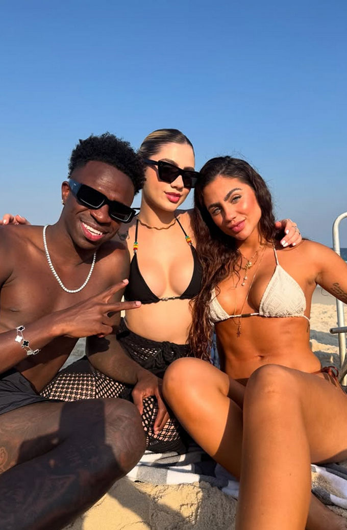 Ngôi sao Vinicius Jr. tận hưởng kỳ nghỉ xa hoa bên dàn người đẹp, giữa lúc tương lai tại Real Madrid vẫn chưa rõ ràng