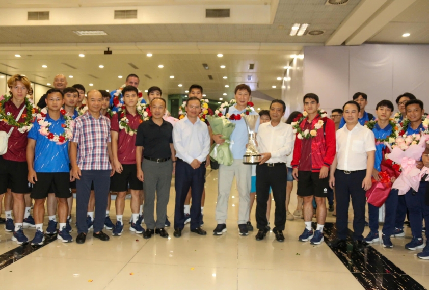 U23 Việt Nam Về Nước Sau Chiến Thắng Ngoạn Mục Tại Giải Vô Địch U23 Đông Nam Á 2025