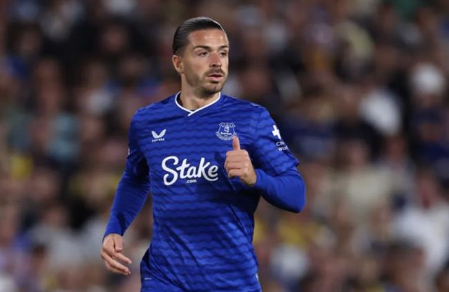 Everton để thua Leeds trong trận ra quân