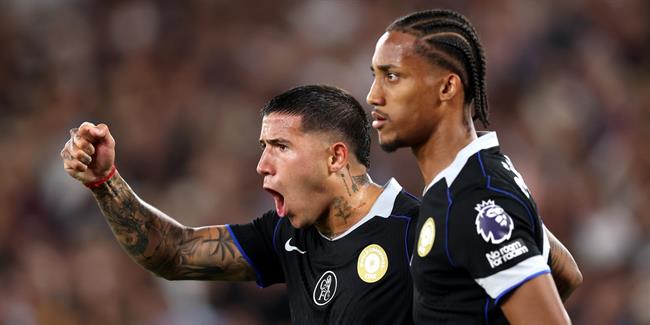 Chelsea ngược dòng ấn tượng trước West Ham