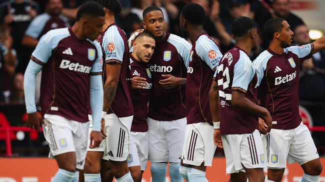 Aston Villa vừa hủy diệt Roma với tỉ số 4-0