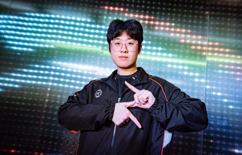 Zeus suy tư về tương lai