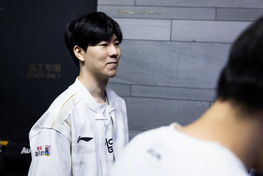 TheShy thể hiện đẳng cấp ngôi sao hàng đầu