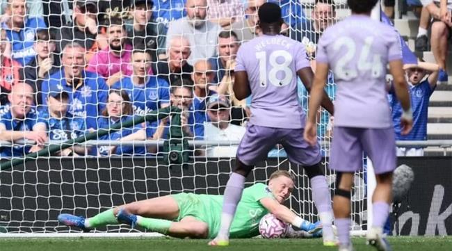 Brighton sẽ mang đến những khó khăn cho Man City.