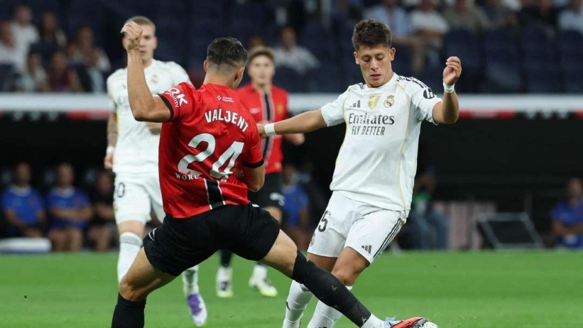 Arda Güler ghi bàn gỡ hòa cho Real Madrid