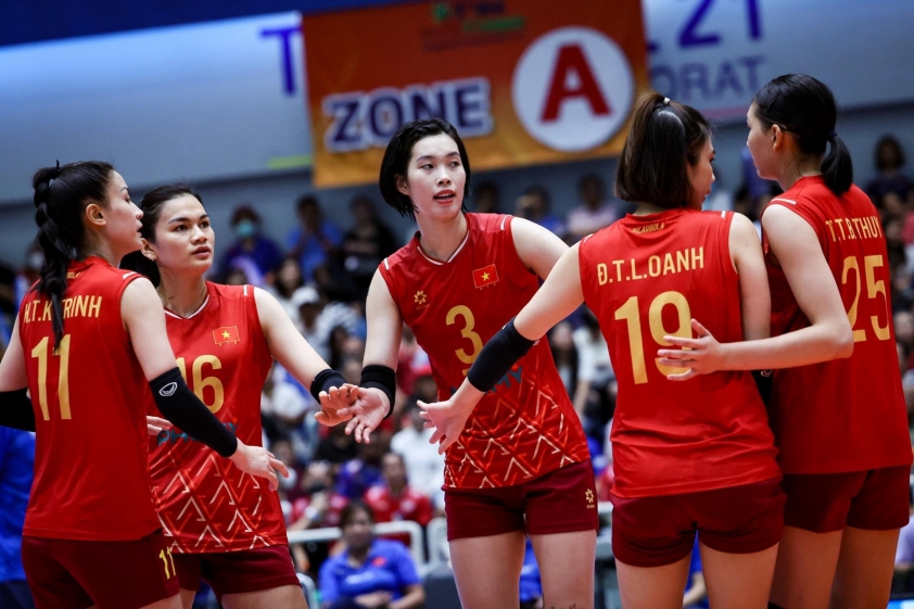 Tuyển bóng chuyền nữ Việt Nam giành HCB SEA V.League 2025, tiếc nuối trước Thái Lan