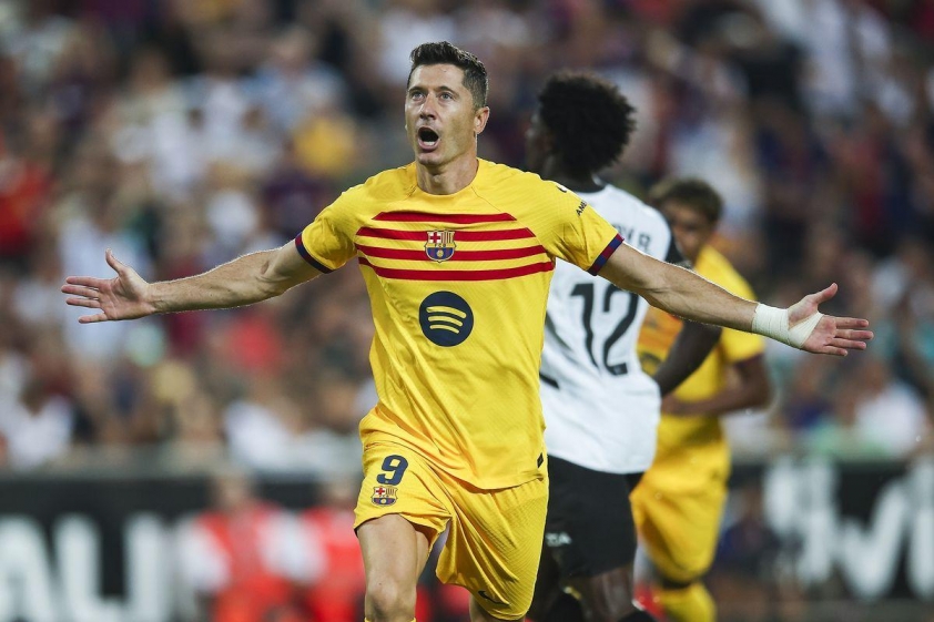 Lewandowski đã lập cú đúp ở trận mở màn mùa trước