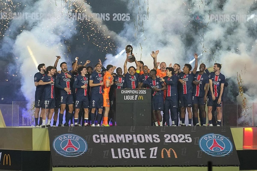PSG thống trị tài chính Ligue 1