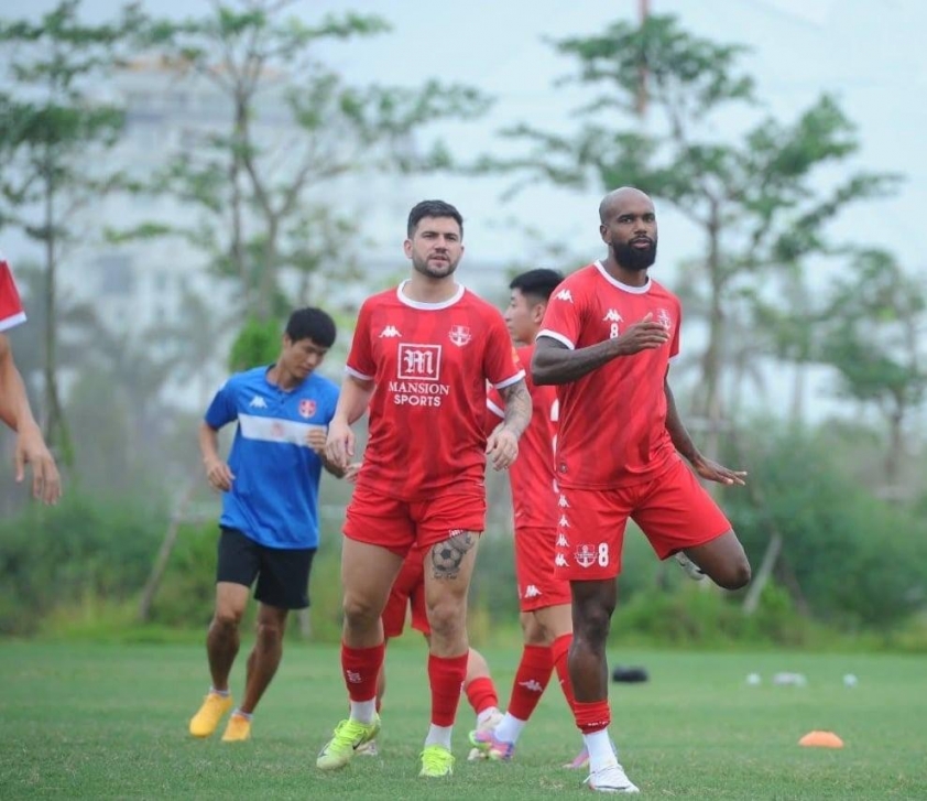 Hình ảnh Jefferson Elias trong buổi tập luyện