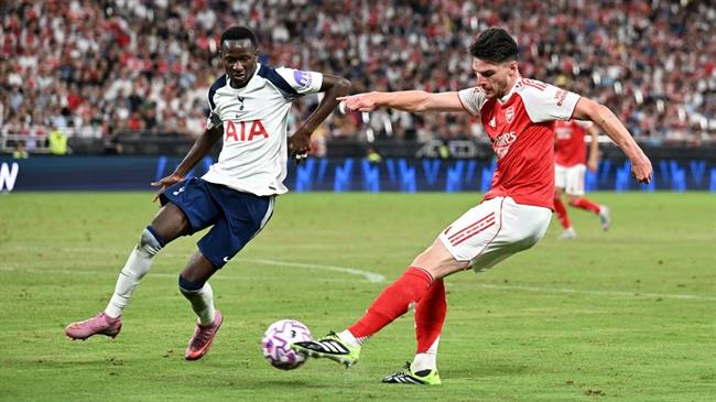 Arsenal thua Tottenham