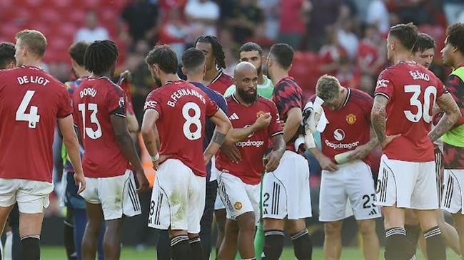 MU vừa thua 0-1 trước Arsenal trên sân nhà.