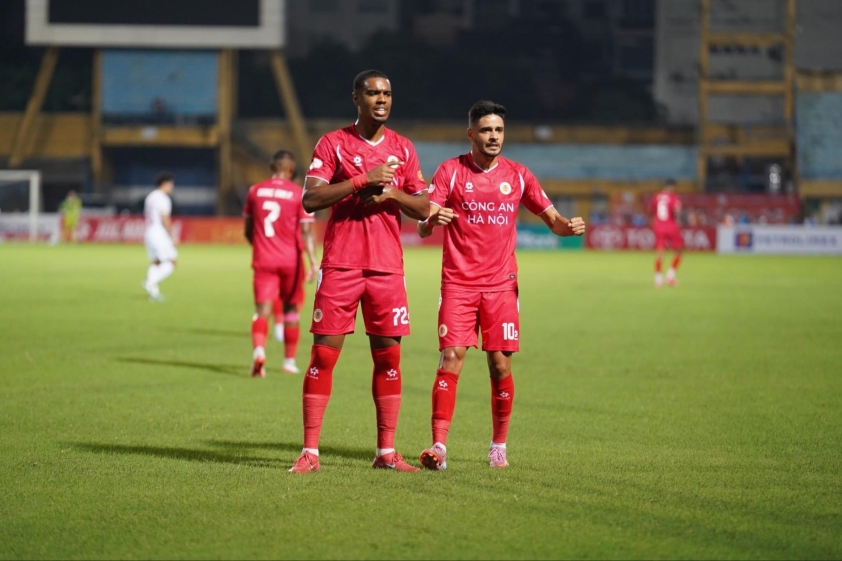 CAHN và Viettel chia điểm ở trận mở màn V-League 685530