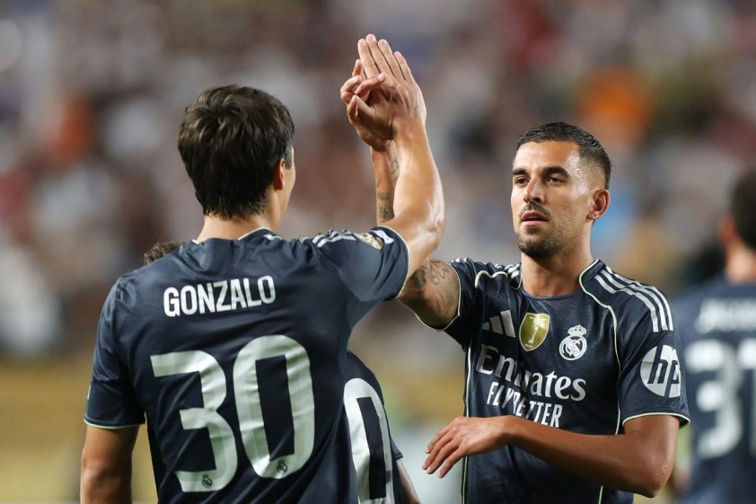 Xabi Alonso và bài toán thay thế Luka Modric: Guler hay Ceballos?