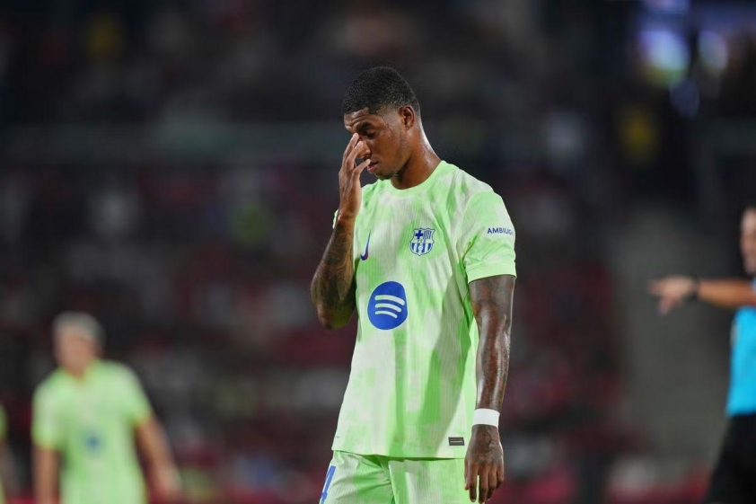 Rashford chỉ thi đấu hiệp 1