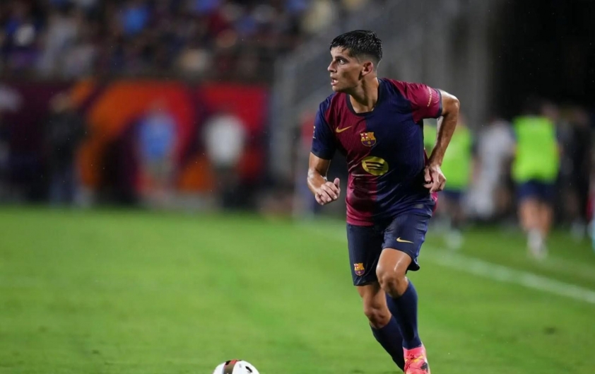 Gerard Martin, trung vệ trẻ của Barca