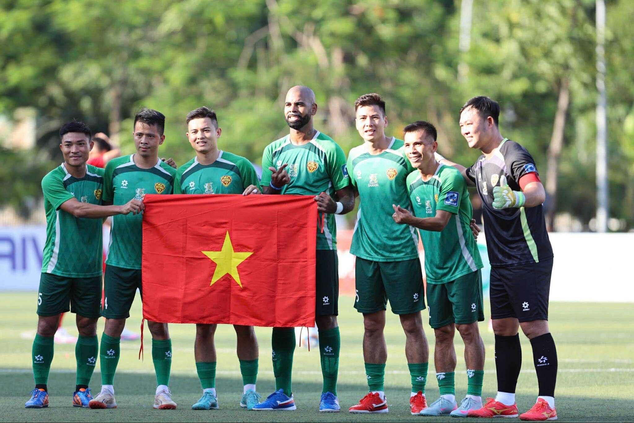 Trận giao hữu bóng đá 7 người hấp dẫn giữa VPL Dream Team và Vietnam All Stars