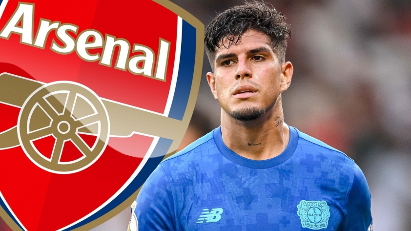 Arsenal đàm phán với Hincapie