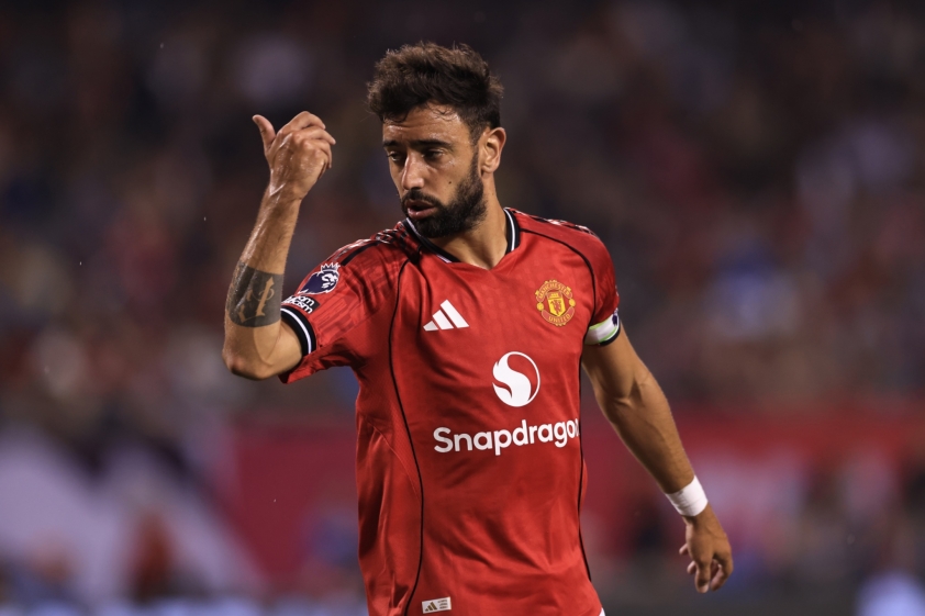Bruno Fernandes gánh vác tuyến giữa