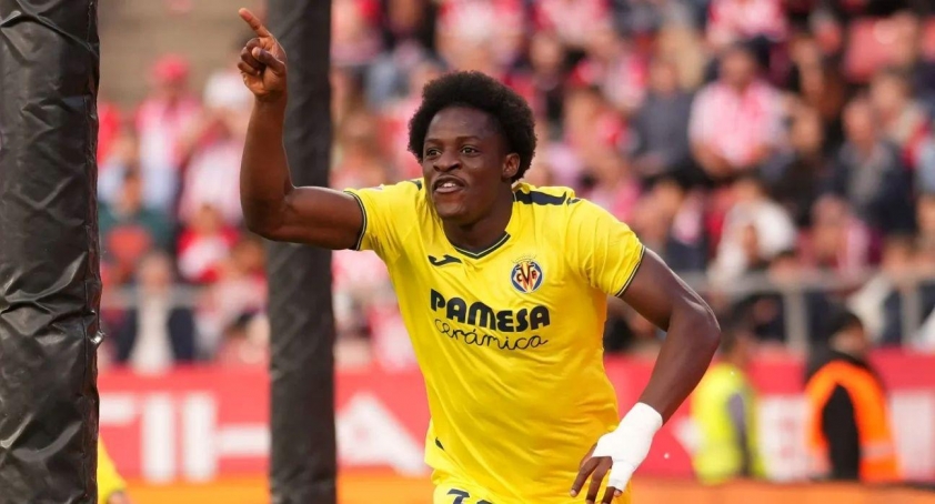 Tiền đạo trẻ Etta Eyong của Villarreal cũng là mục tiêu của Barcelona