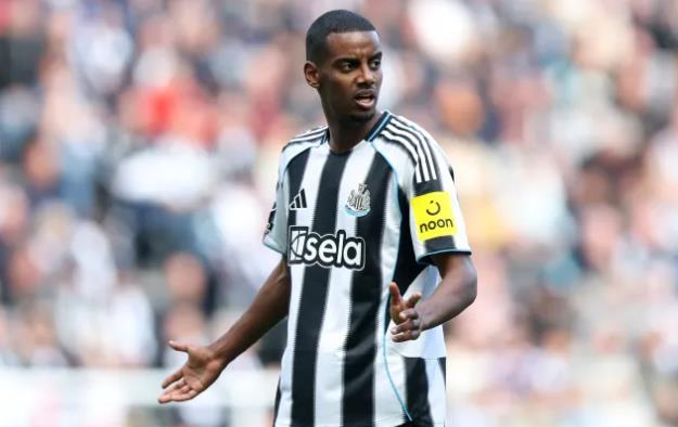 Newcastle gặp khó khăn