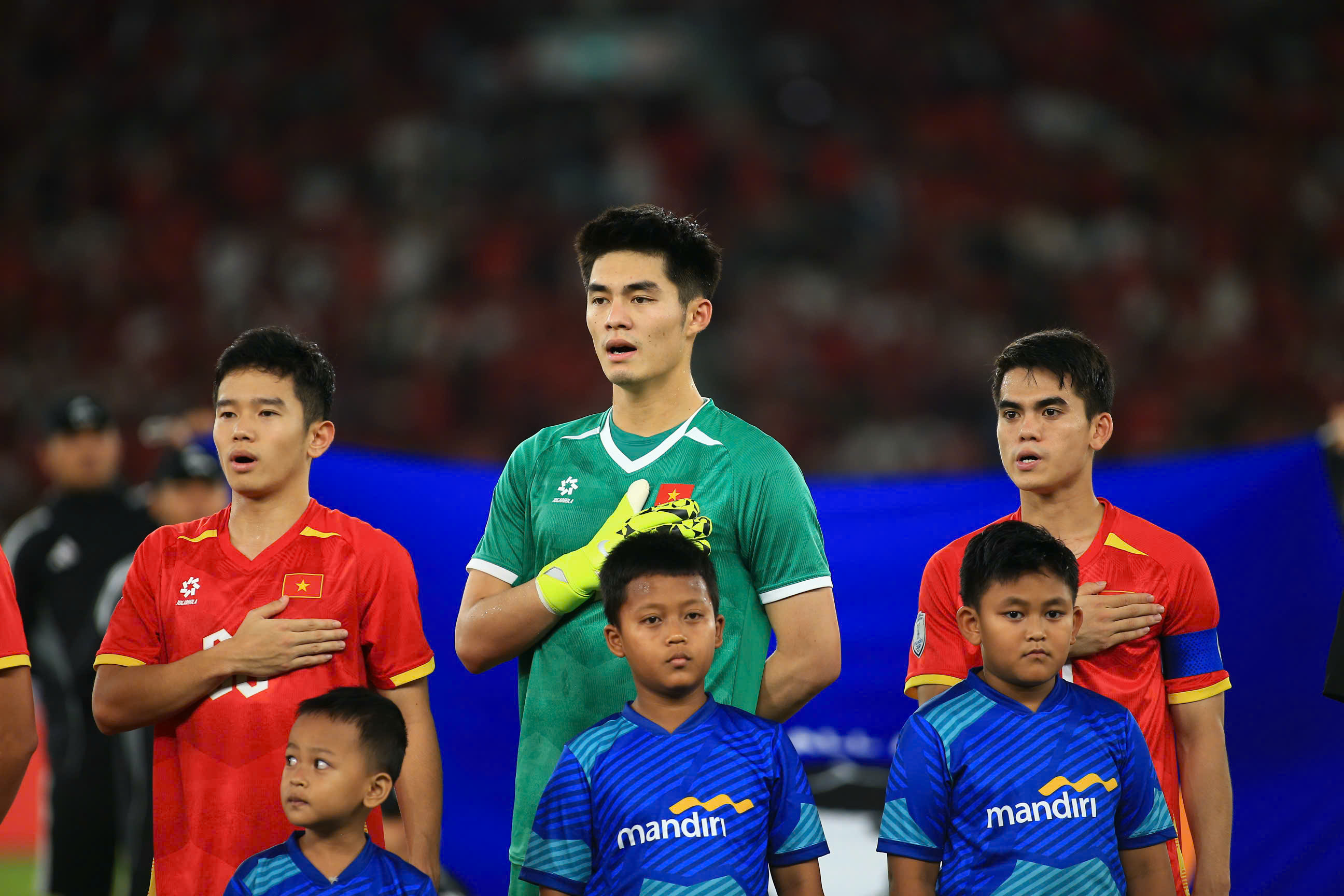 Đôi Cầu Thủ Hoàng Anh Gia Lai Được Tặng Bằng Khen Sau Chiến Thắng U23 Đông Nam Á 2025