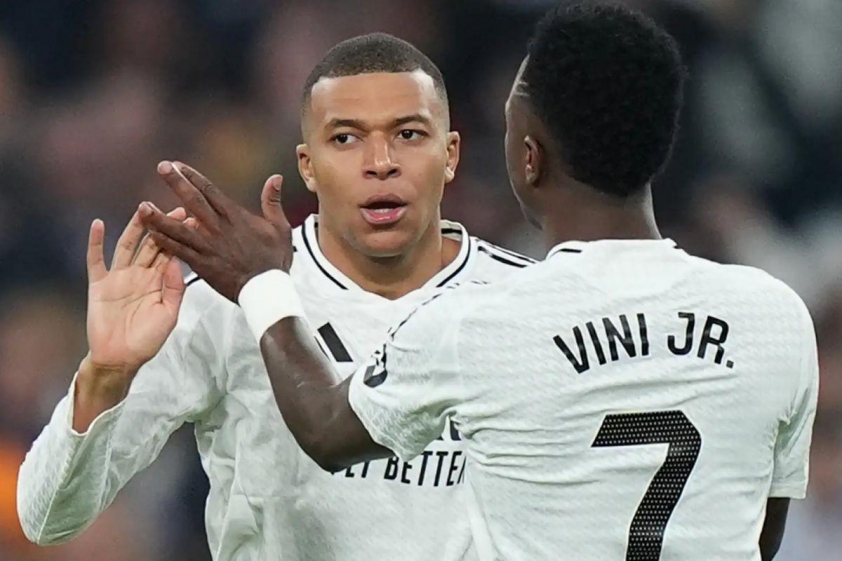 Vinicius Júnior trở lại Real Madrid, sẵn sàng chinh phục mùa giải mới