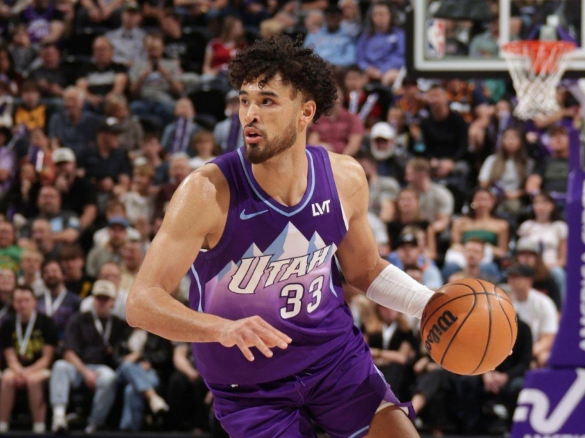 Johnny Juzang: Chàng trai gốc Việt tiếp tục hành trình NBA cùng Minnesota Timberwolves