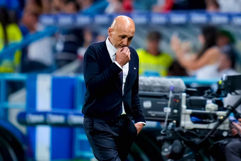 ‘Gã thợ hàn’ Ranieri chính thức từ chối, ĐT Italia khó tìm HLV ưng ý - Ảnh 2 ‘Gã thợ hàn’ Ranieri chính thức từ chối, ĐT Italia khó tìm HLV ưng ý - Ảnh 2